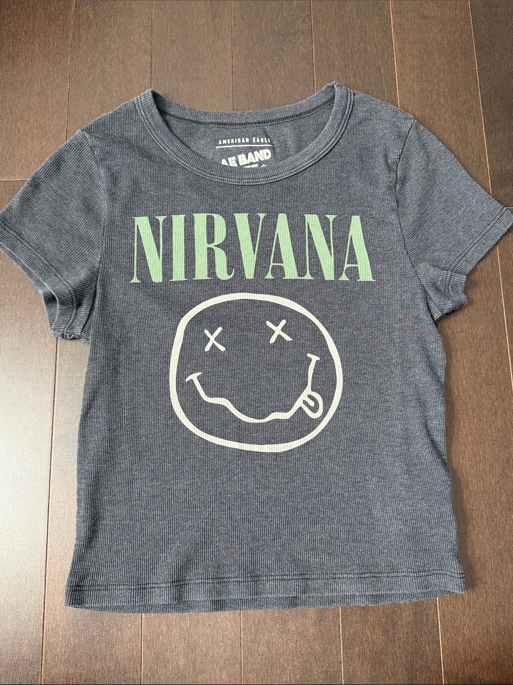 American Eagle gray ribbed fitted Nirvana Graphic Band Tee SZ M like new